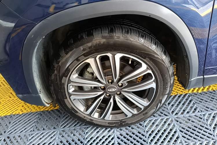 Used Chery Tiggo 8 2020 290TGDI Automatic Elite Edition Left Front Wheel Hub