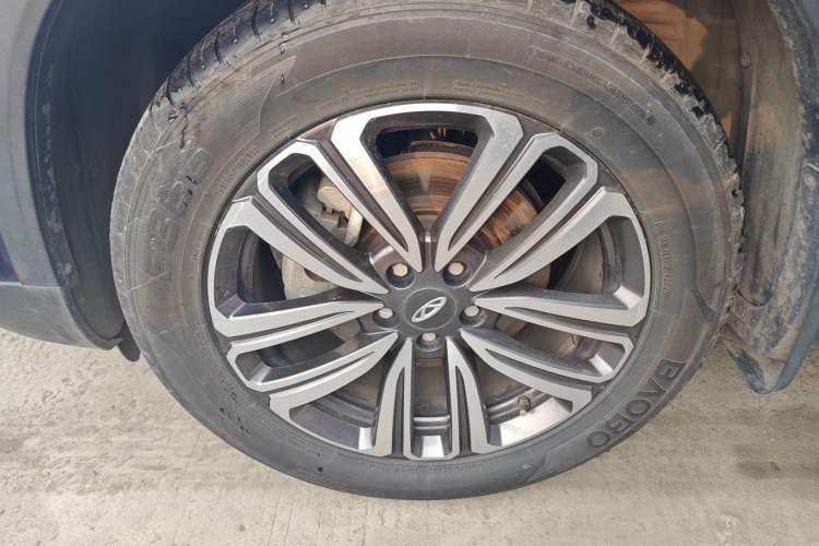 Used Chery Tiggo 8 2020 Facelifted Version 290TGDI Automatic Elite Edition Left Front Wheel Hub