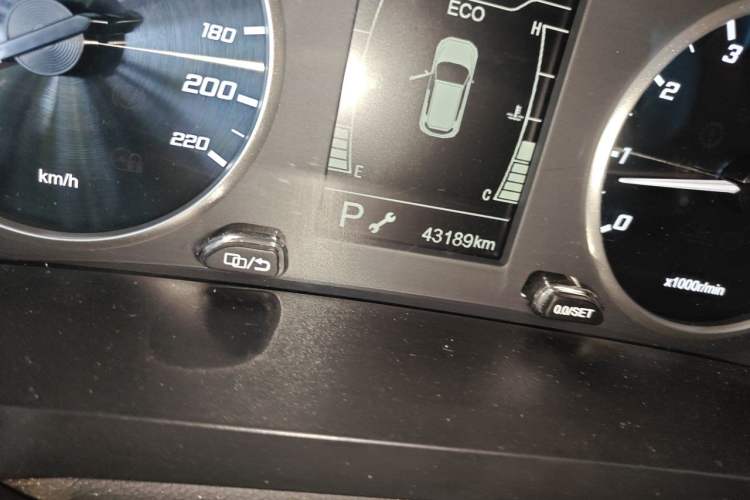 Used Chery Tiggo 8 2020 1.5 TCI Automatic Exclusive Edition 5 Seats Odometer Close Up
