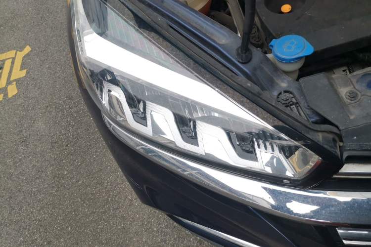 Used Chery Tiggo 8 2020 290TGDI Automatic Elite Edition Right Front Headlight
