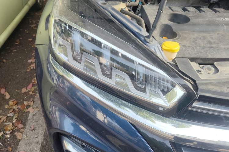Used Chery Tiggo 8 2020 290TGDI Automatic Elite Edition Right Front Headlight