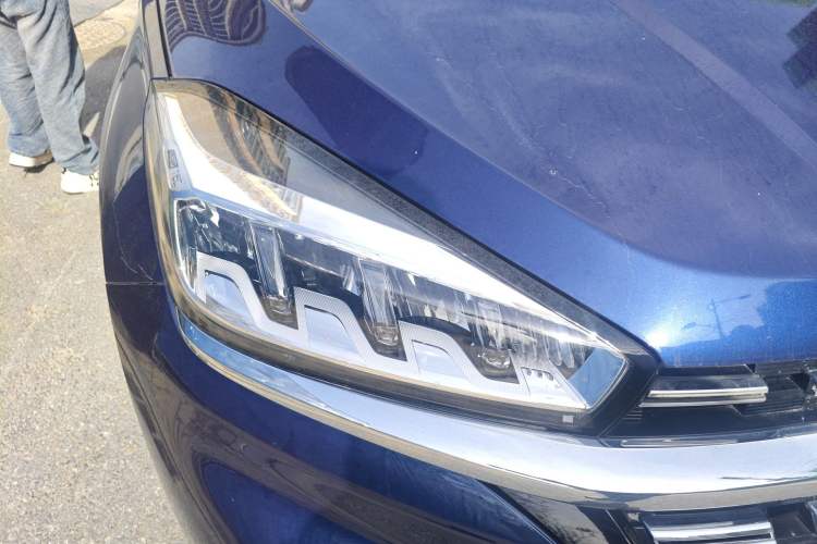 Used Chery Tiggo 8 2020 290TGDI Automatic Elite Edition Big Six-Seater Right Front Headlight
