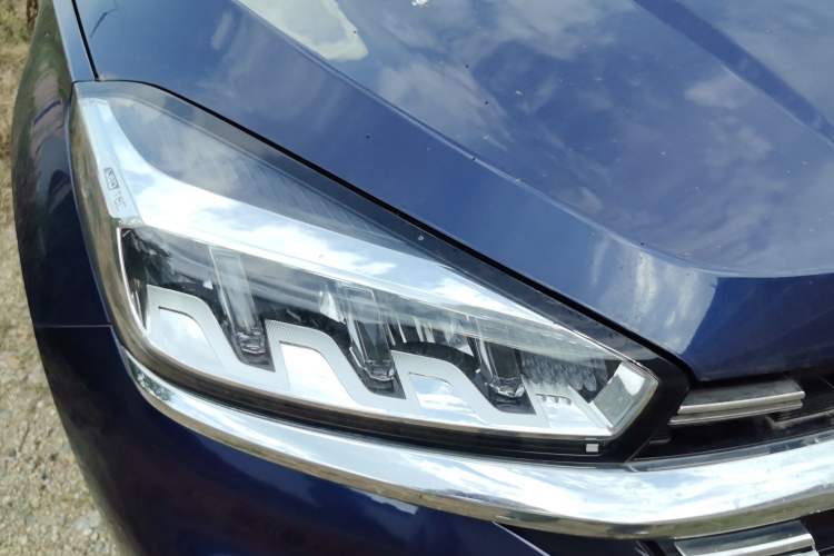 Used Chery Tiggo 8 2020 Facelifted Version 290TGDI Automatic Elite Edition Right Front Headlight
