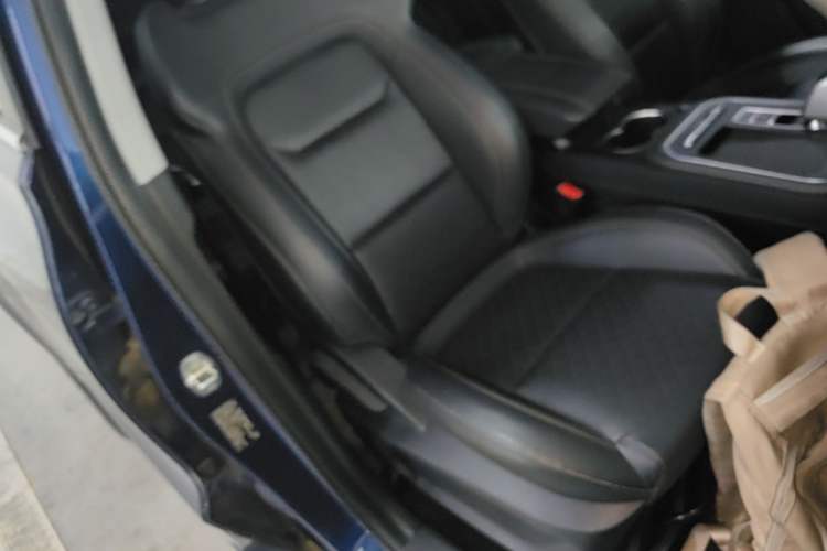 Used Chery Tiggo 8 2020 290TGDI Automatic Luxury Edition Big Six-Seater Right Front Seat