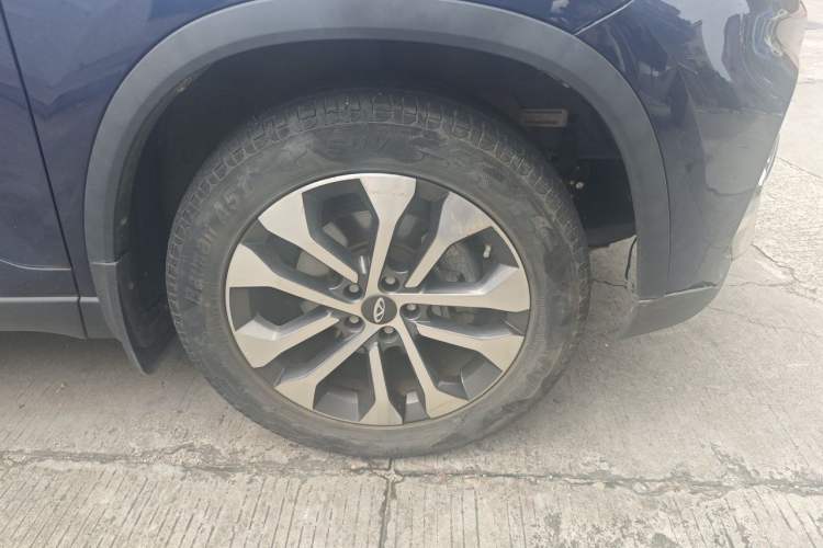 Used Chery Tiggo 8 2020 230TCI Automatic Elite Edition Right Front Wheel Hub