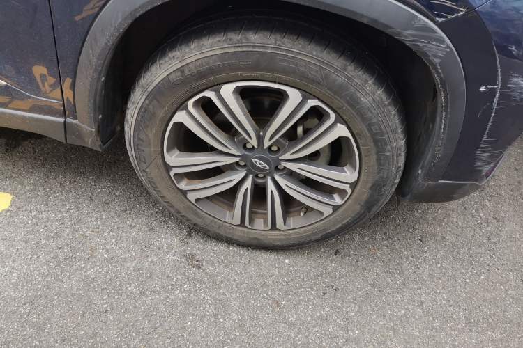 Used Chery Tiggo 8 2020 290TGDI Automatic Elite Edition Right Front Wheel Hub
