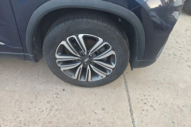 Used Chery Tiggo 8 2020 290TGDI Automatic Luxury Edition Right Front Wheel Hub