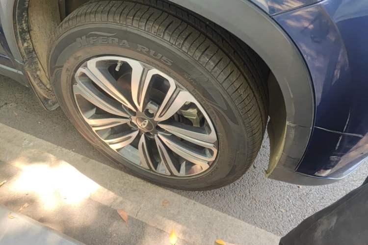 Used Chery Tiggo 8 2020 290TGDI Automatic Luxury Edition Big Six-Seater Right Front Wheel Hub