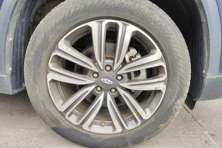 Used Chery Tiggo 8 2020 Revised Version 290TGDI Automatic Luxury Edition Right Front Wheel Hub