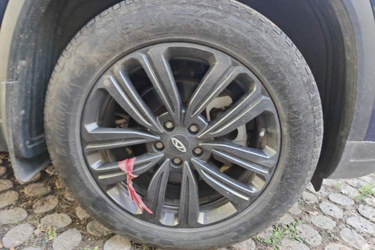 Used Chery Tiggo 8 2020 1.5 TCI Automatic Exclusive Edition 5 Seats Right Front Wheel Hub
