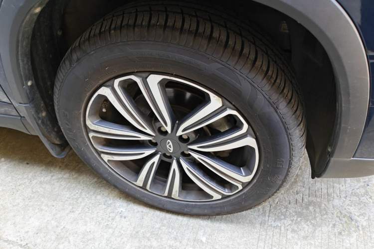 Used Chery Tiggo 8 2020 Facelifted Version 290TGDI Automatic Elite Edition Right Front Wheel Hub