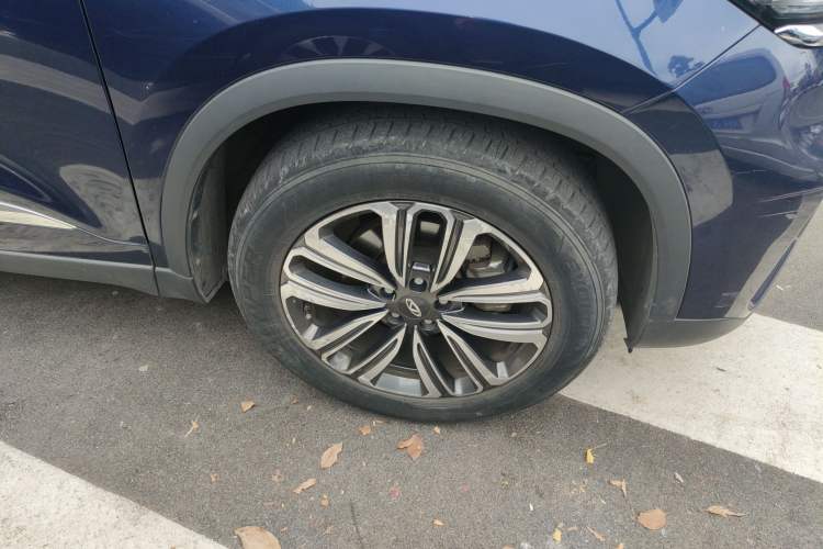 Used Chery Tiggo 8 2020 Revised Version 290TGDI Automatic Luxury Edition Right Front Wheel Hub