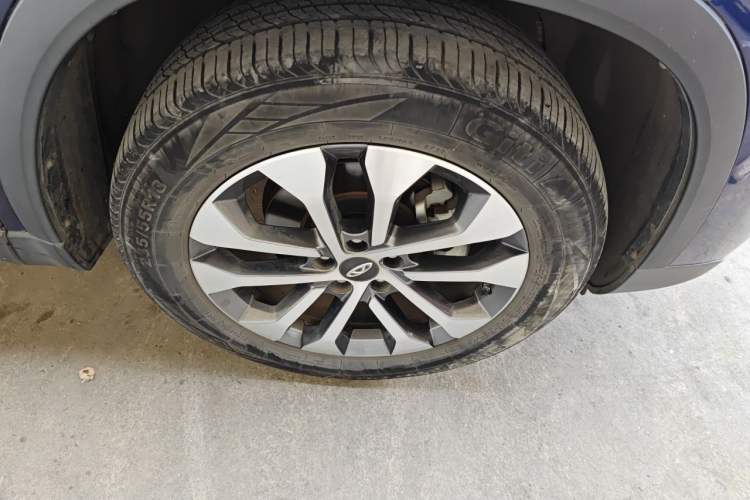 Used Chery Tiggo 8 2020 230TCI Manual Elite Edition Right Front Wheel Hub