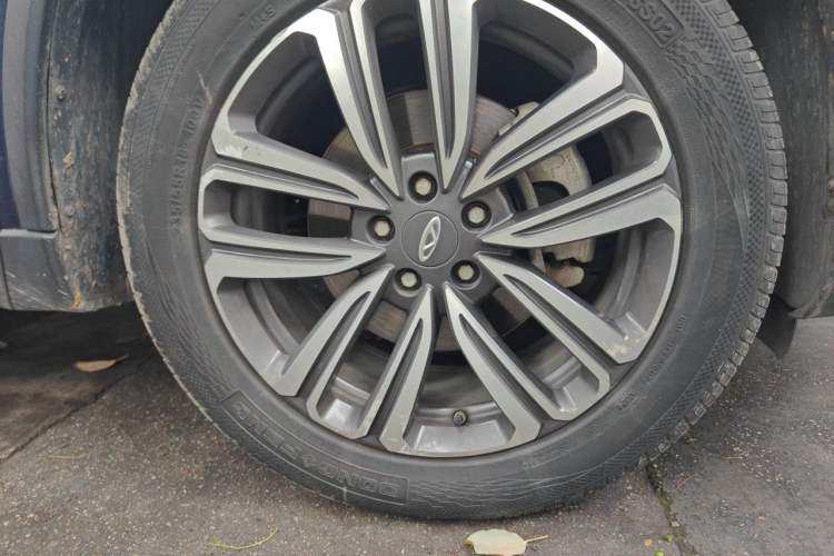 Used Chery Tiggo 8 2020 Facelifted Version 290TGDI Automatic Elite Edition Right Front Wheel Hub