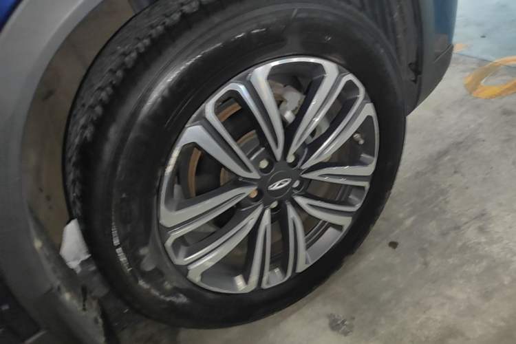 Used Chery Tiggo 8 2020 290TGDI Automatic Elite Edition Right Front Wheel Hub