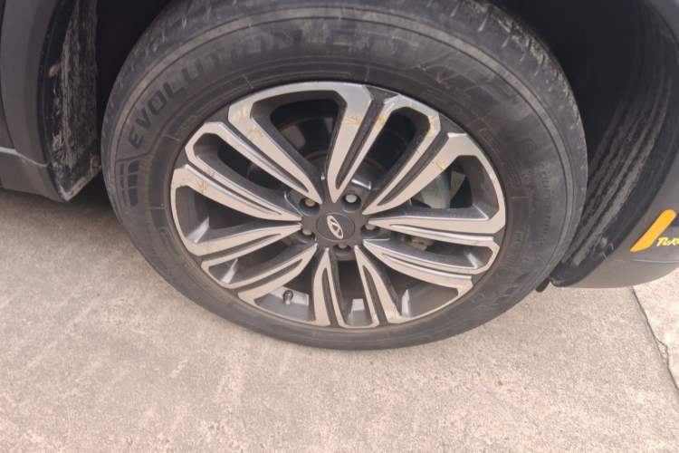 Used Chery Tiggo 8 2020 290TGDI Automatic Elite Edition Right Front Wheel Hub