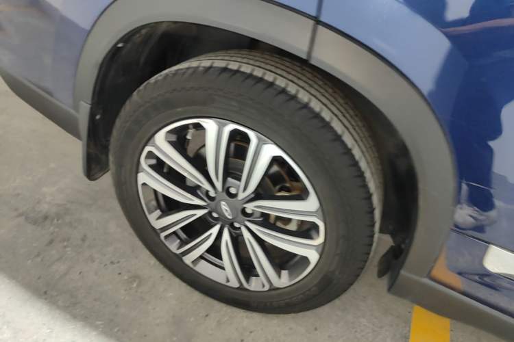 Used Chery Tiggo 8 2020 Revised Version 290TGDI Automatic Luxury Edition Right Rear Wheel Hub