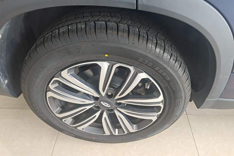 Used Chery Tiggo 8 2020 Facelifted Version 290TGDI Automatic Elite Edition Right Rear Wheel Hub