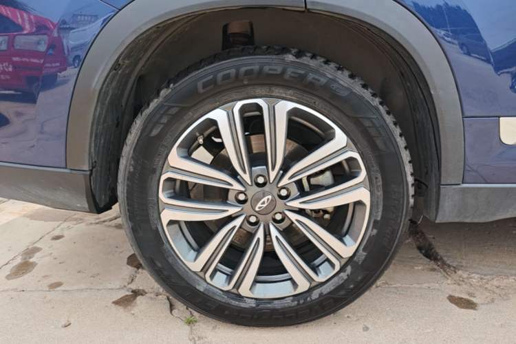 Used Chery Tiggo 8 2020 Revised Version 290TGDI Automatic Luxury Edition Right Rear Wheel Hub