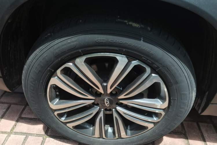 Used Chery Tiggo 8 2020 290TGDI Automatic Elite Edition Right Rear Wheel Hub
