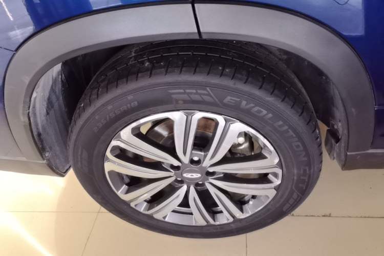 Used Chery Tiggo 8 2020 Facelifted Version 290TGDI Automatic Elite Edition Right Rear Wheel Hub