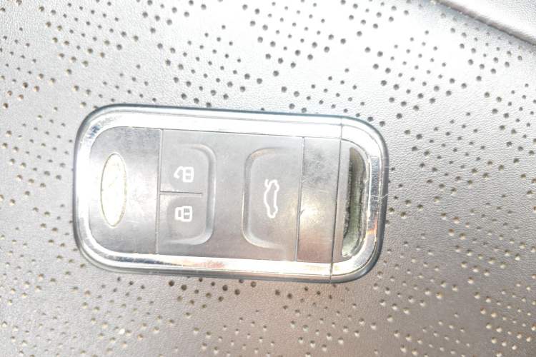 Used Chery Tiggo 8 2020 290TGDI Automatic Elite Edition Big Six-Seater Vehicle Key
