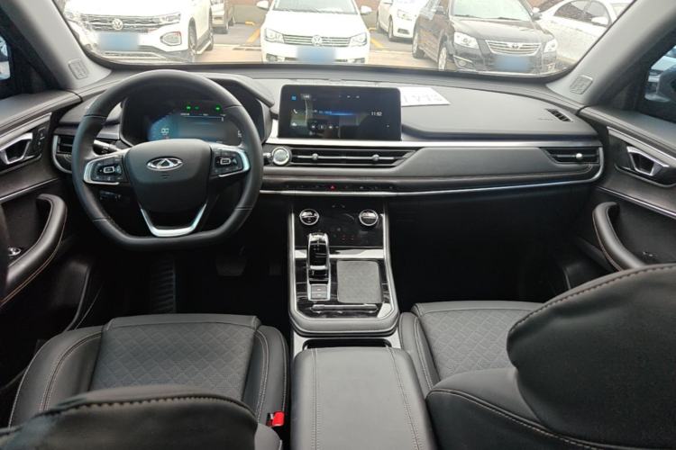 Used Chery Tiggo 8 2020 Facelifted Version 290TGDI Automatic Elite Edition Center Console