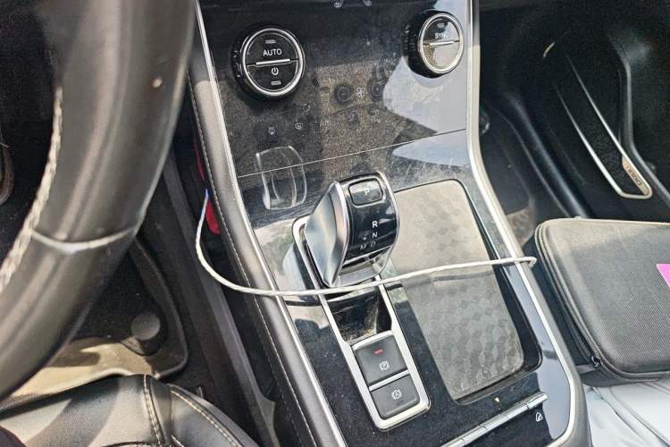 Used Chery Tiggo 8 2020 290TGDI Automatic Elite Edition Gear Lever