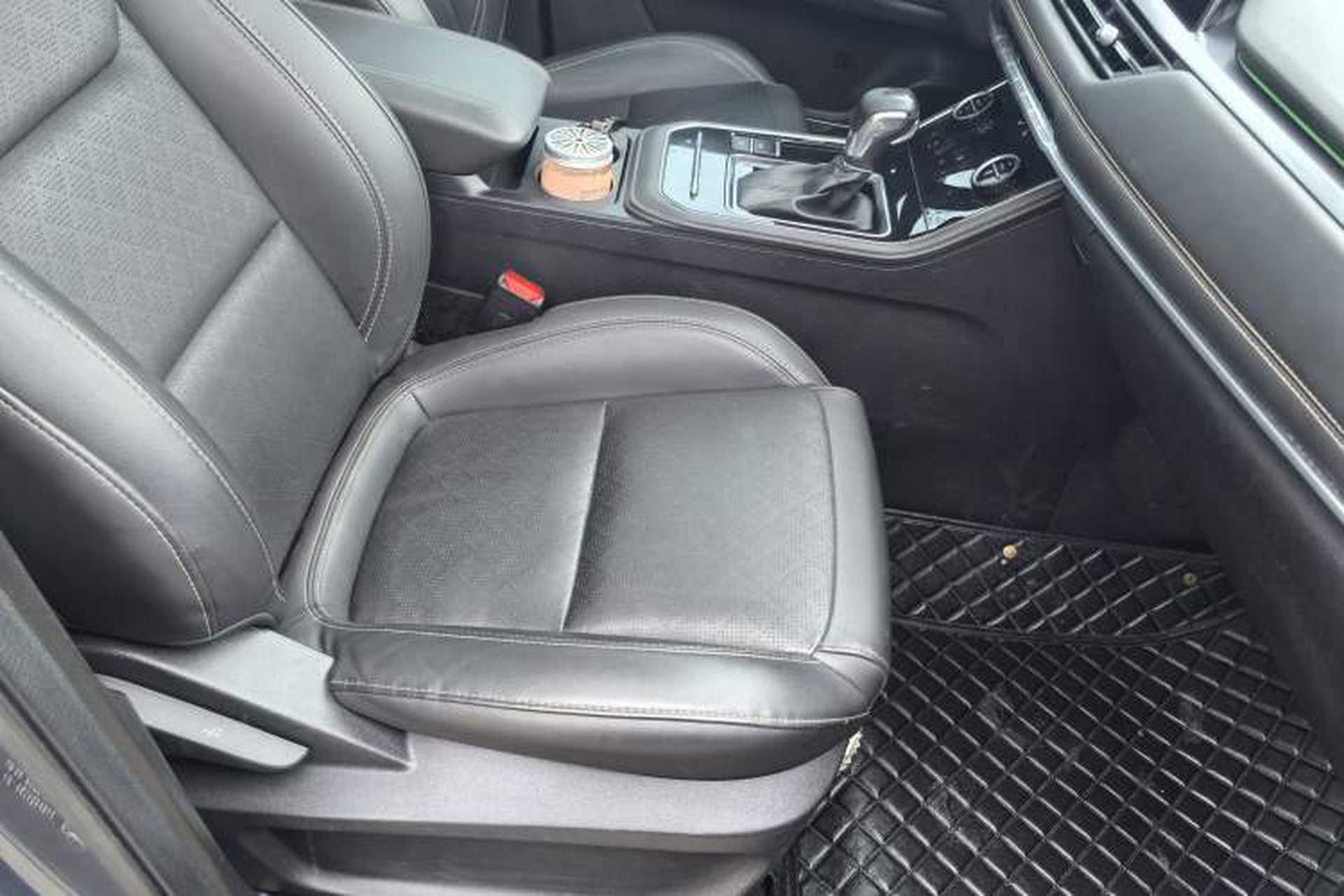 Used Chery Tiggo 8 2020 230TCI Automatic Elite Edition Interior 9