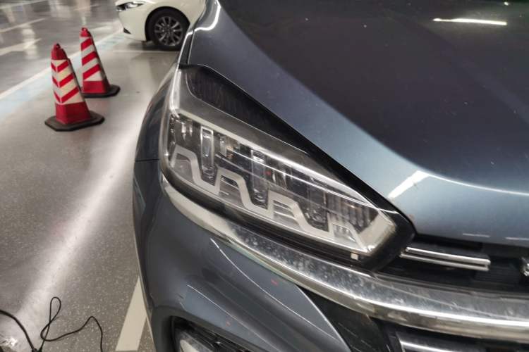 Used Chery Tiggo 8 2020 290TGDI Automatic Luxury Edition Right Front Headlight