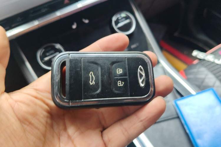 Used Chery Tiggo 8 2020 Facelifted Version 290TGDI Automatic Elite Edition Vehicle Key