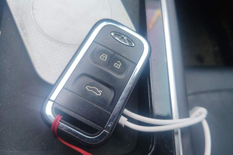 Used Chery Tiggo 8 2020 290TGDI Automatic Luxury Edition Big Six-Seater Vehicle Key