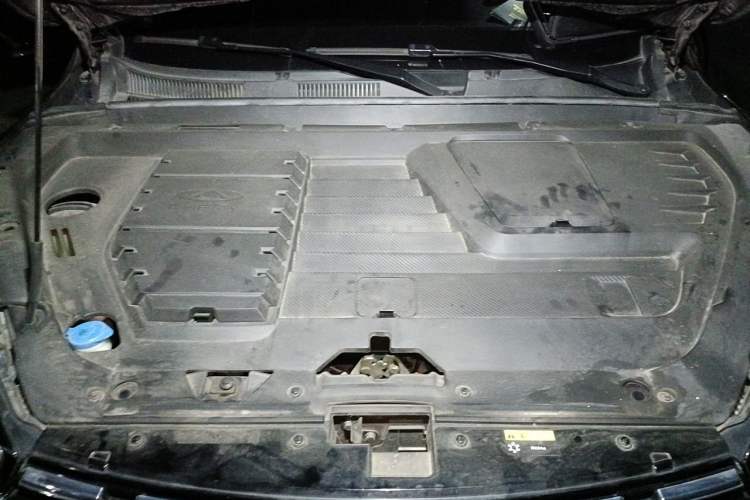 Used Chery Tiggo 8 2020 Revised Version 290TGDI Automatic Luxury Edition Engine Bay