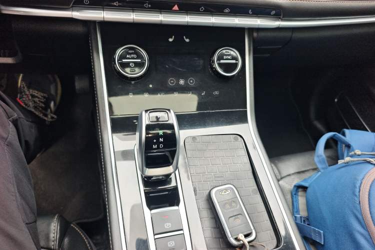 Used Chery Tiggo 8 2020 Facelifted Version 290TGDI Automatic Elite Edition Gear Lever