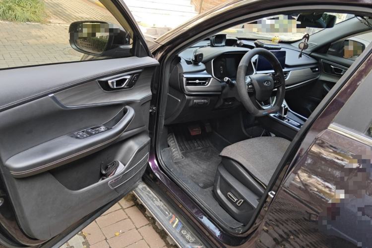Used Chery Tiggo 8 2020 Revised Version 290TGDI Automatic Luxury Edition Interior 3