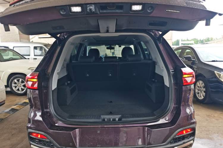 Used Chery Tiggo 8 2020 290TGDI Automatic Elite Edition Trunk