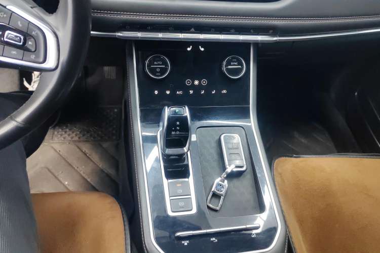 Used Chery Tiggo 8 2020 Facelifted Version 290TGDI Automatic Elite Edition Gear Lever