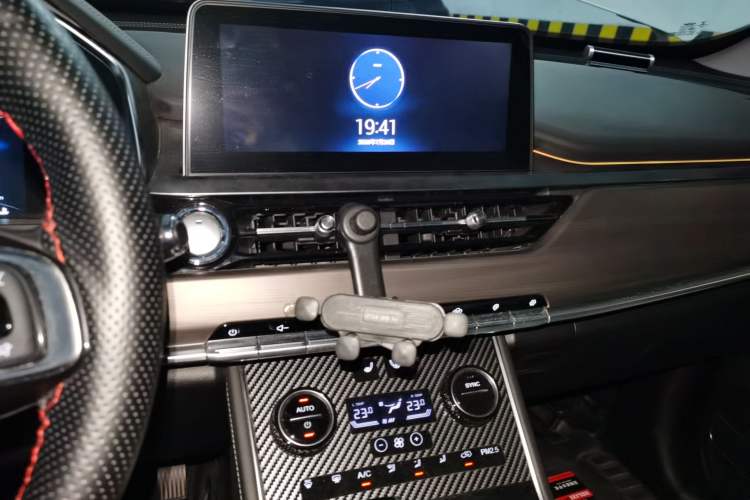 Used Chery Tiggo 8 2020 290TGDI Automatic Luxury Edition Audio And AC Panel