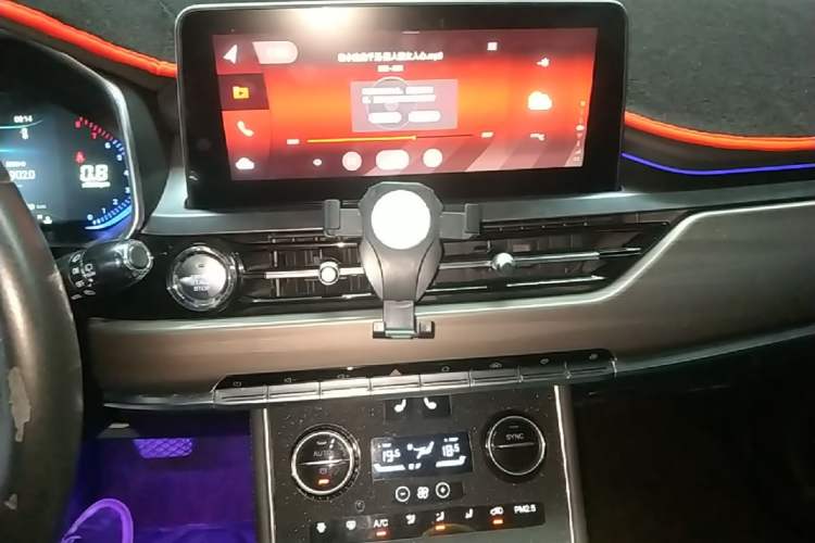 Used Chery Tiggo 8 2020 290TGDI Automatic Luxury Edition Audio And AC Panel