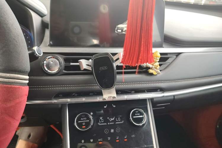 Used Chery Tiggo 8 2020 290TGDI Automatic Luxury Edition Audio And AC Panel