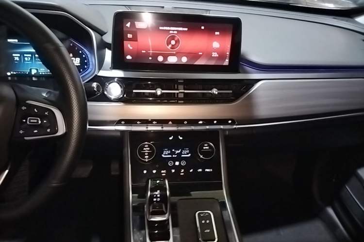 Used Chery Tiggo 8 2020 290TGDI Automatic Luxury Edition Audio And AC Panel