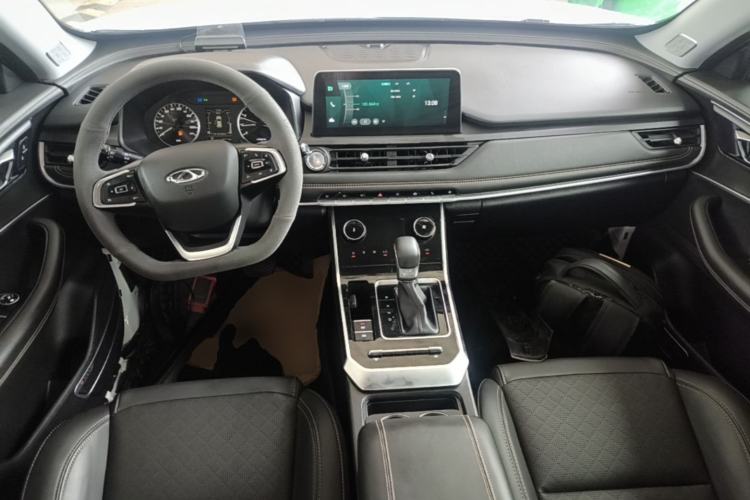 Used Chery Tiggo 8 2020 1.5 TCI Automatic Exclusive Edition 7-Seater Center Console