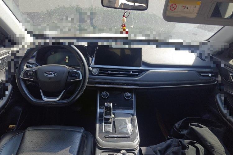 Used Chery Tiggo 8 2020 Facelifted Version 290TGDI Automatic Elite Edition Center Console