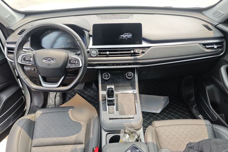 Used Chery Tiggo 8 2020 Facelifted Version 290TGDI Automatic Elite Edition Center Console