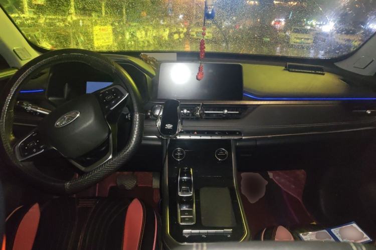Used Chery Tiggo 8 2020 290TGDI Automatic Elite Edition Center Console