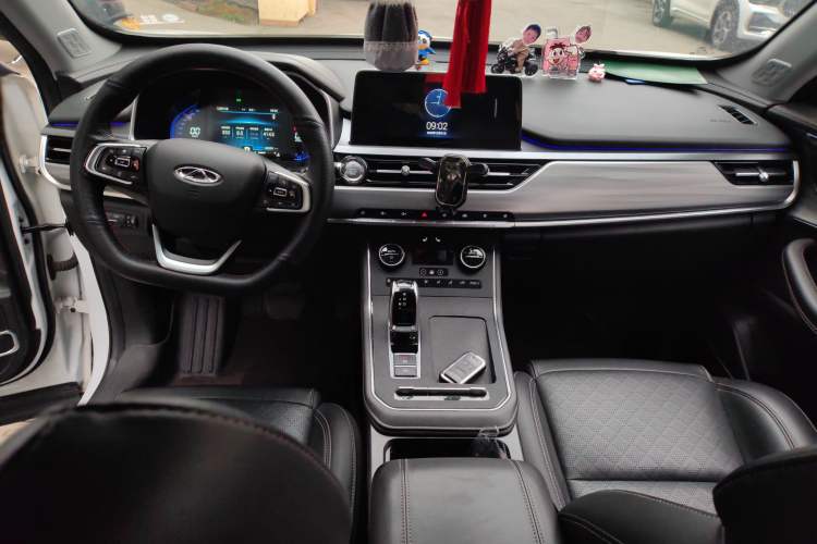 Used Chery Tiggo 8 2020 290TGDI Automatic Luxury Edition Center Console
