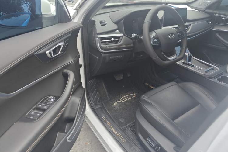 Used Chery Tiggo 8 2020 Facelifted Version 290TGDI Automatic Elite Edition Driver Seat