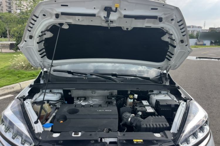 Used Chery Tiggo 8 2020 Facelifted Version 290TGDI Automatic Elite Edition Engine Bay