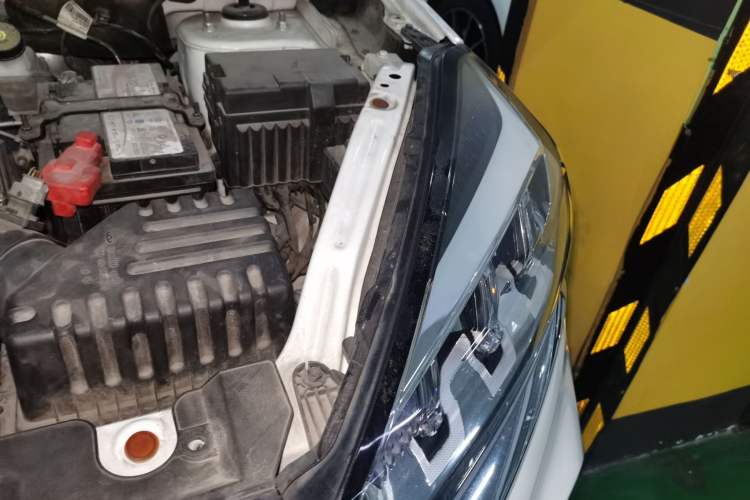 Used Chery Tiggo 8 2020 290TGDI Automatic Luxury Edition Engine Bay Left