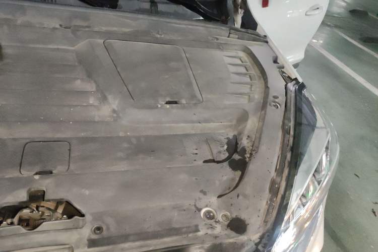 Used Chery Tiggo 8 2020 Revised Version 290TGDI Automatic Luxury Edition Engine Bay Left